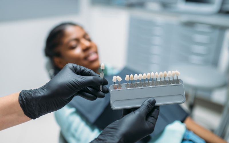 Featured image for “What to Do When Your Dental Veneer Comes Loose”